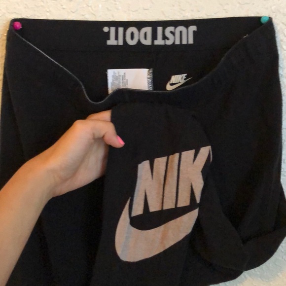 Nike long leggings. - Picture 2 of 3